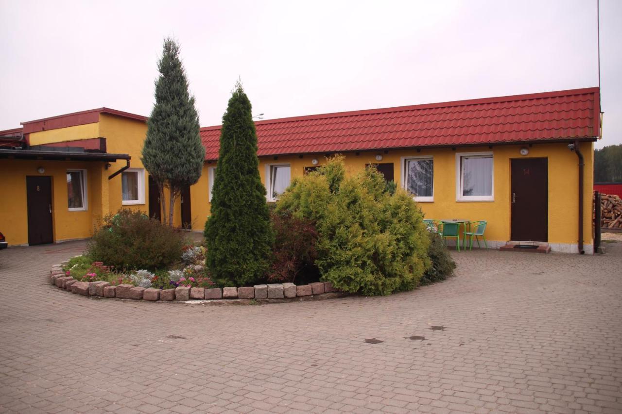 Zajazd Pod Kominkiem - Brzoza Kolo Torunia Motel Exterior photo