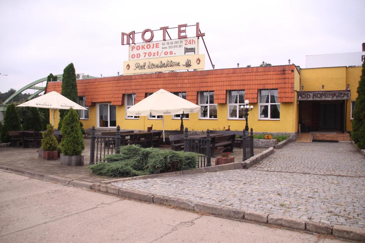 Zajazd Pod Kominkiem - Brzoza Kolo Torunia Motel Exterior photo